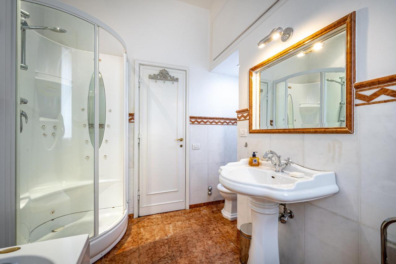 Yid D'Azeglio Luxury Apartment With Parking Florence Ngoại thất bức ảnh